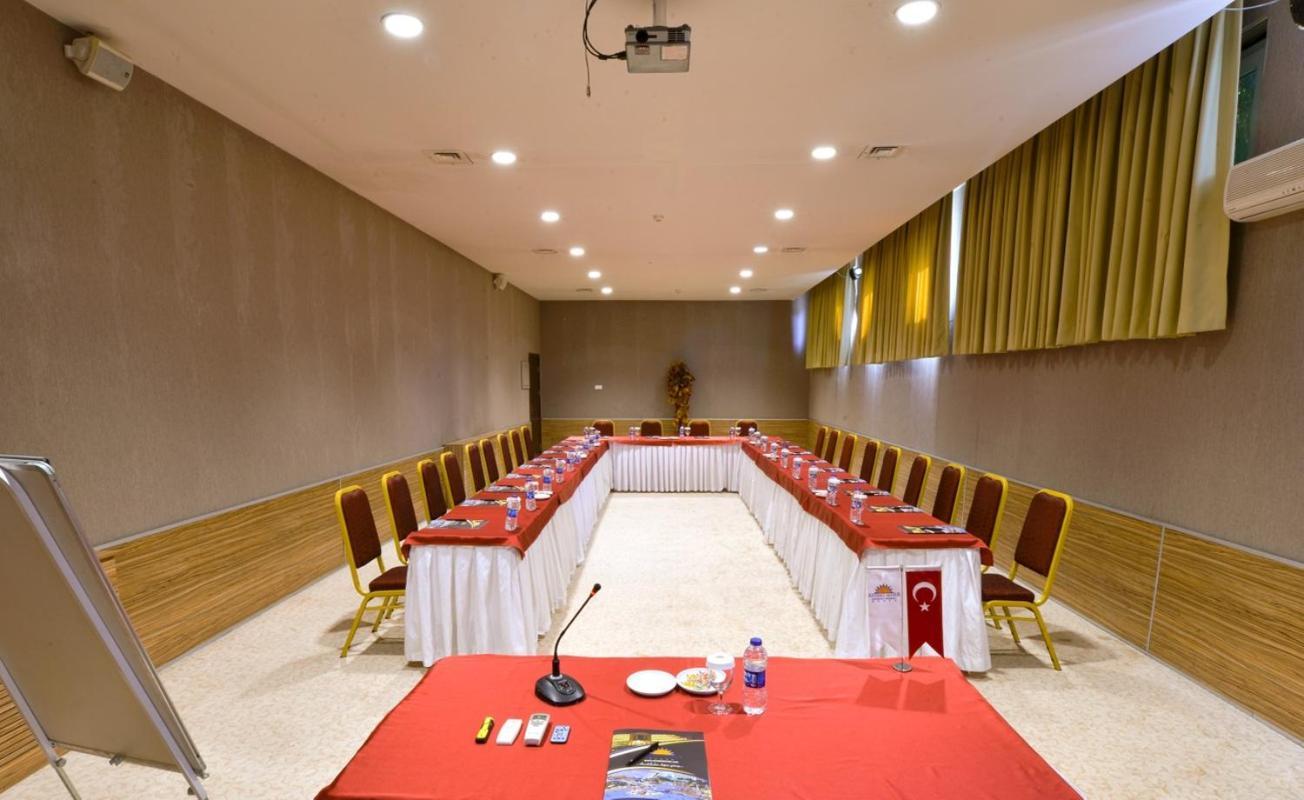 Anadolu Hotels Esenboga Thermal Екстер'єр фото