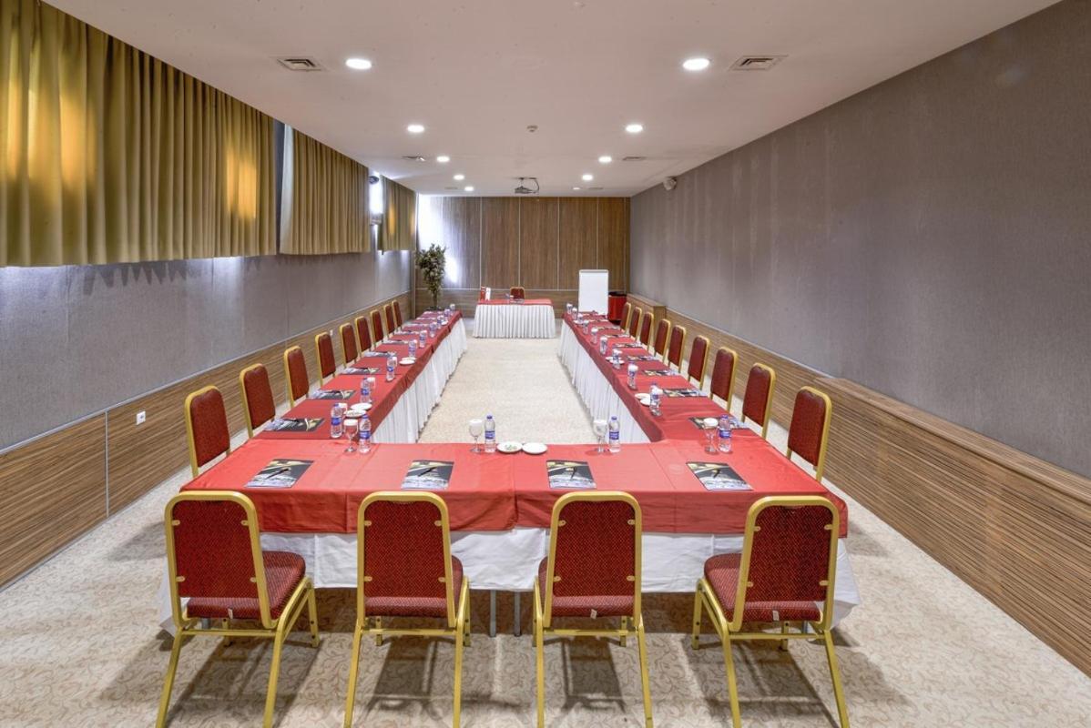 Anadolu Hotels Esenboga Thermal Екстер'єр фото