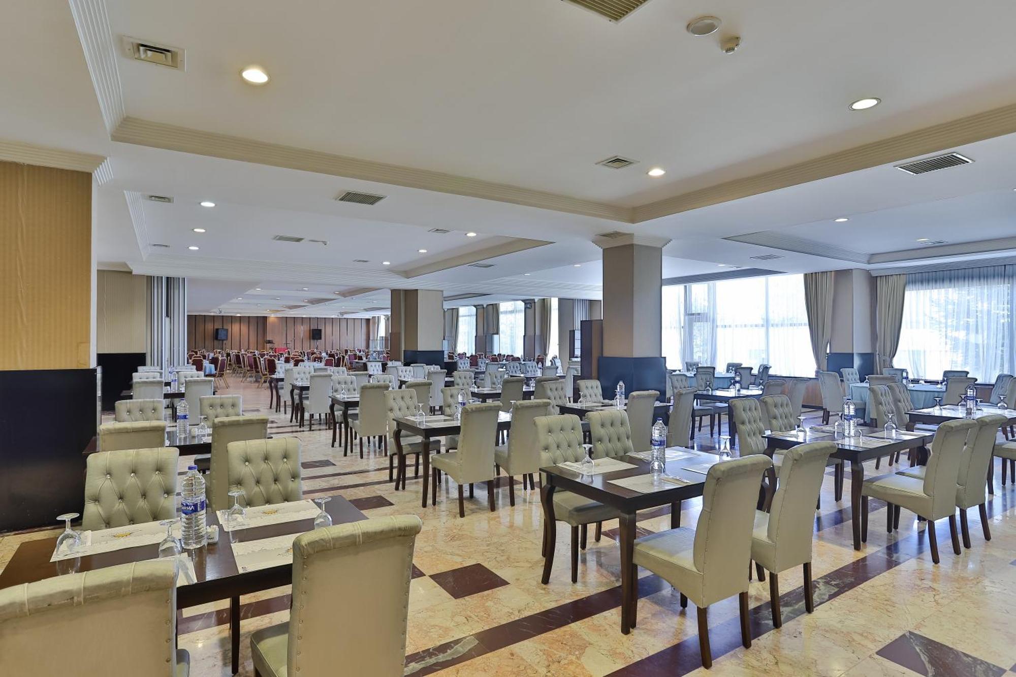 Anadolu Hotels Esenboga Thermal Екстер'єр фото
